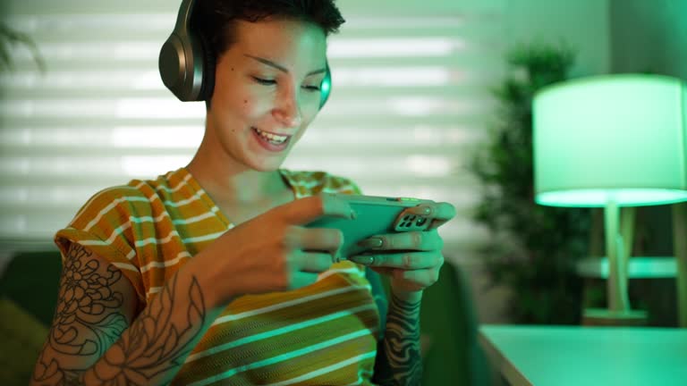 Exploring the Competitive Spirit of Online Gaming